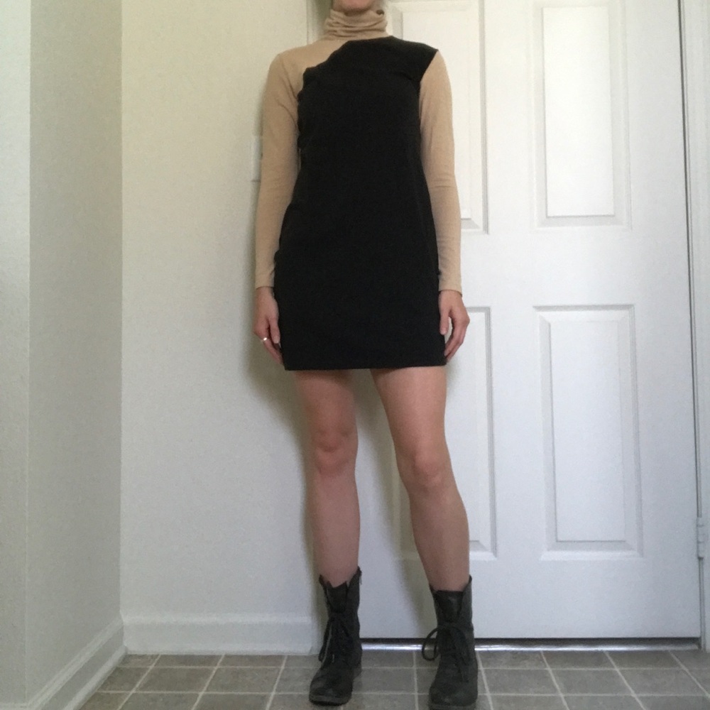 Newport News Turtleneck dress